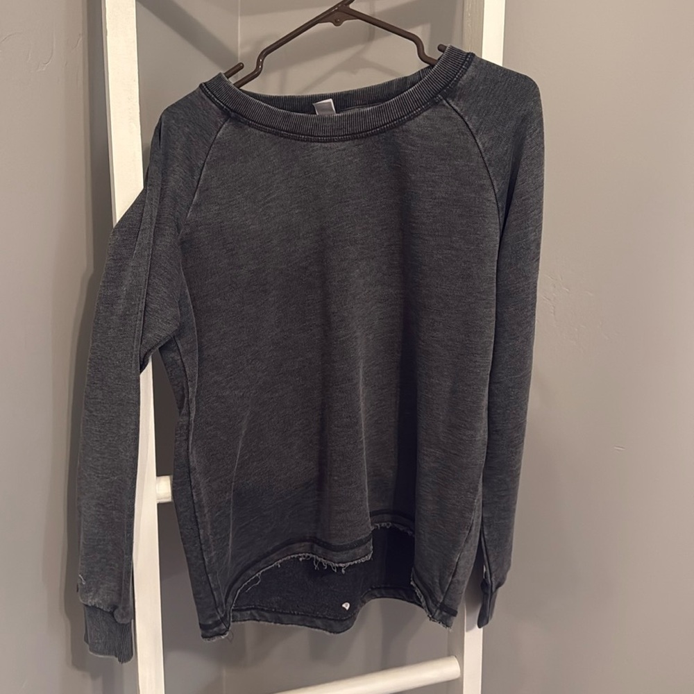NWOT- Alternative Apparel Gray crew neck sweatshirt